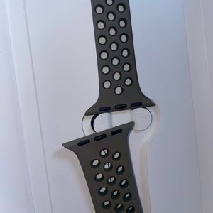 Apple WatchNike band, olive green